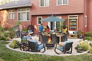 get together in an outdoor space - home inspection miami 